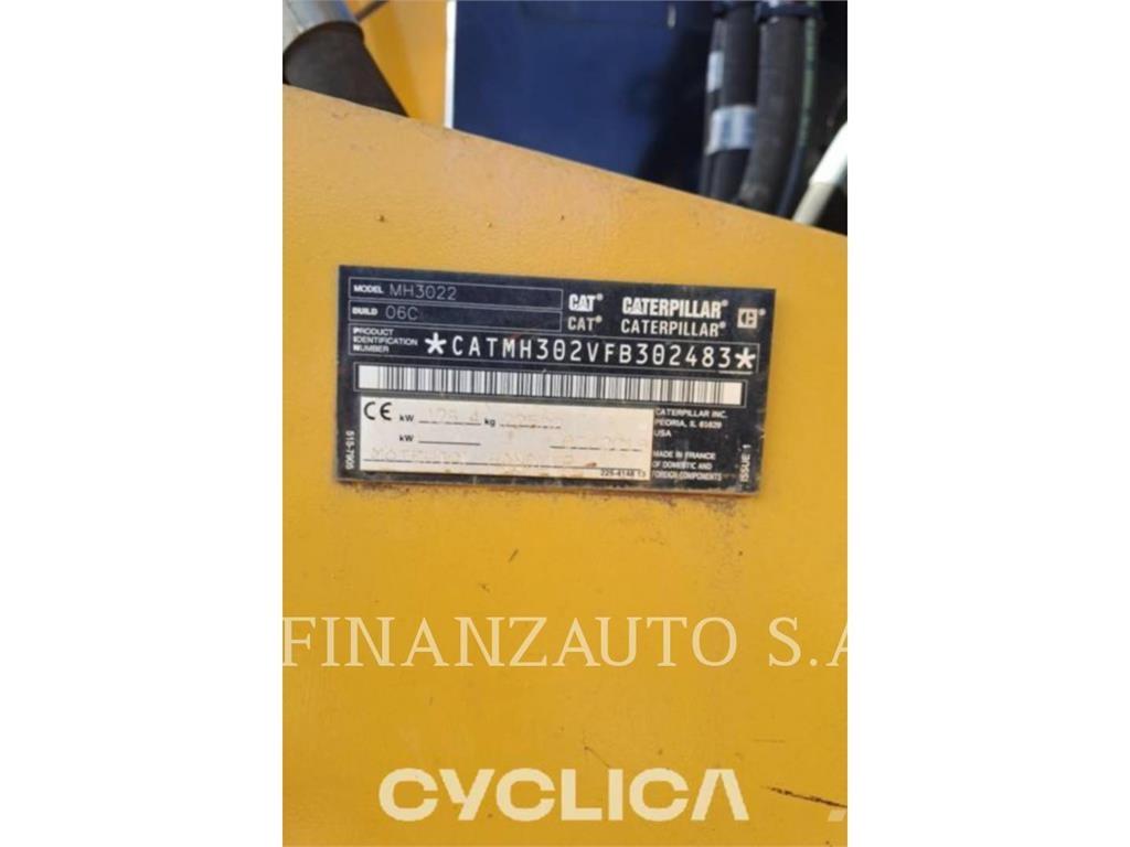 CAT MH3022 Bageri točkaši