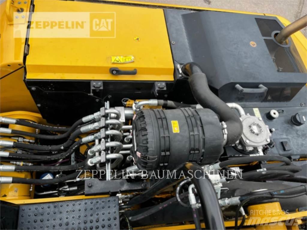 CAT MH3022-06C Bageri za rušenje