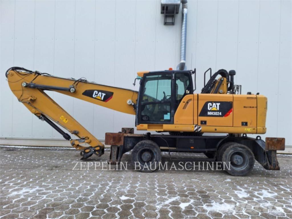 CAT MH3024-06C Bageri za rušenje