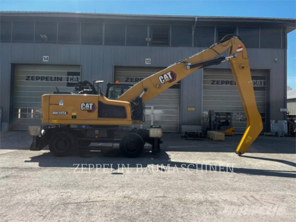 CAT MH3024-06C Bageri za rušenje