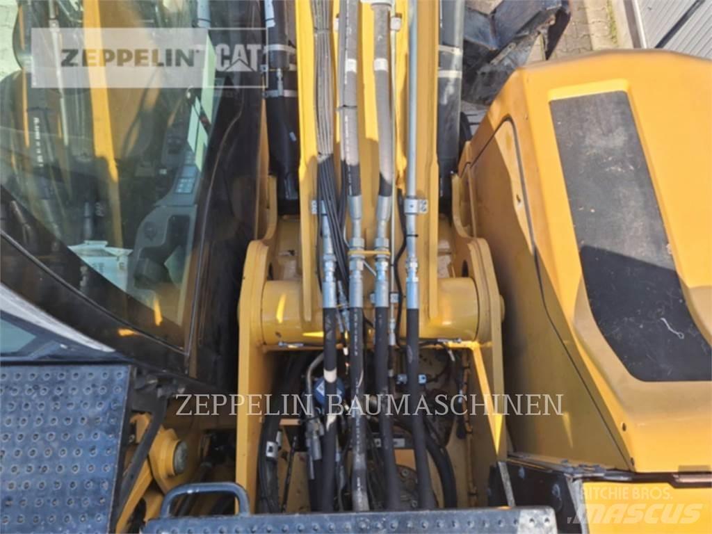 CAT MH3026-06C Bageri za rušenje