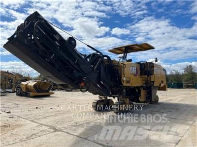 CAT PM 822 Freze za asfalt