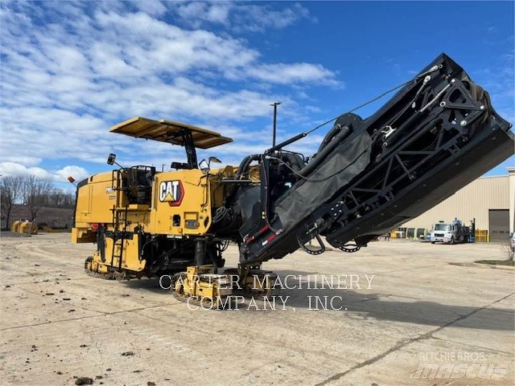 CAT PM 822 Freze za asfalt