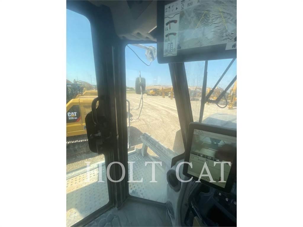 CAT RM400 CAB Mašine za reciklažu asfalta