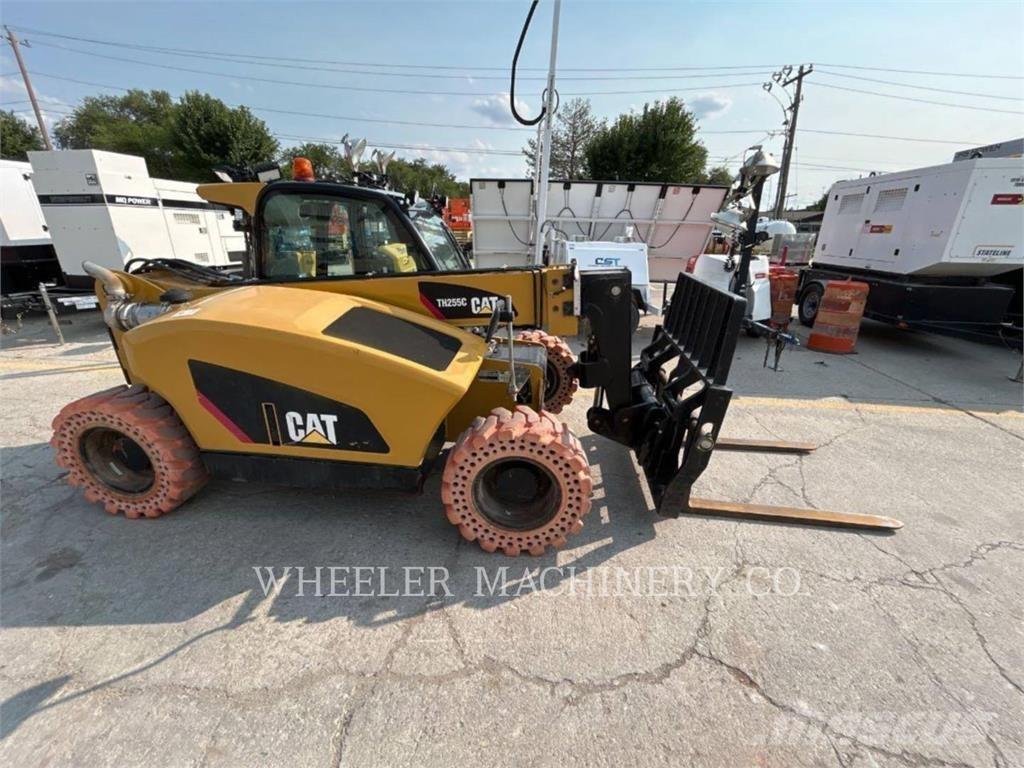 CAT TH255C CB Teleskopski viljuškari