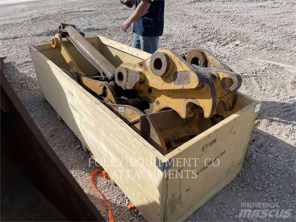 CAT TH320QH+ Bageri guseničari