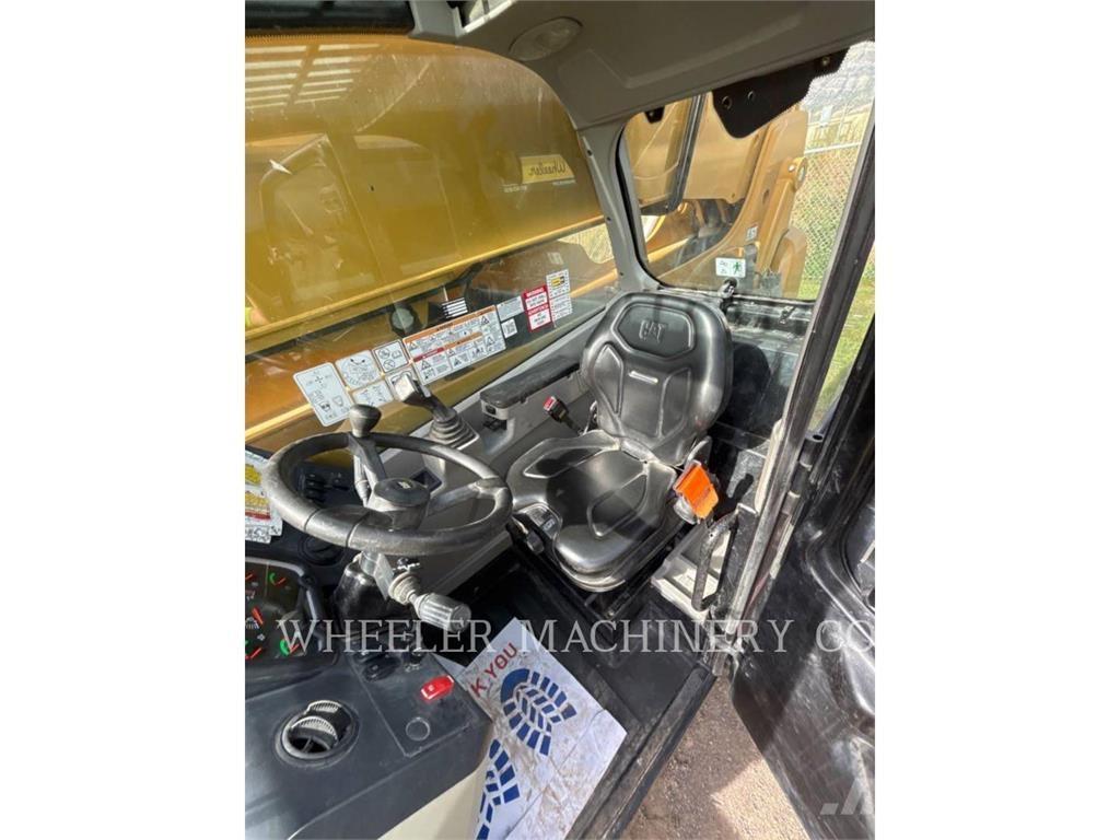 CAT TL1055D CB Teleskopski viljuškari