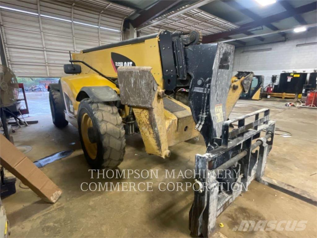 CAT TL1255D Teleskopski viljuškari