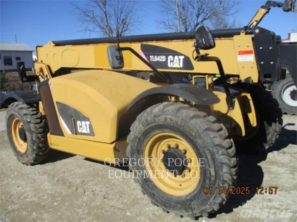 CAT TL642D Teleskopski viljuškari