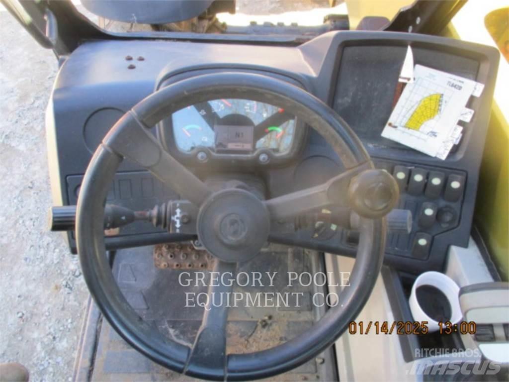 CAT TL642D Teleskopski viljuškari