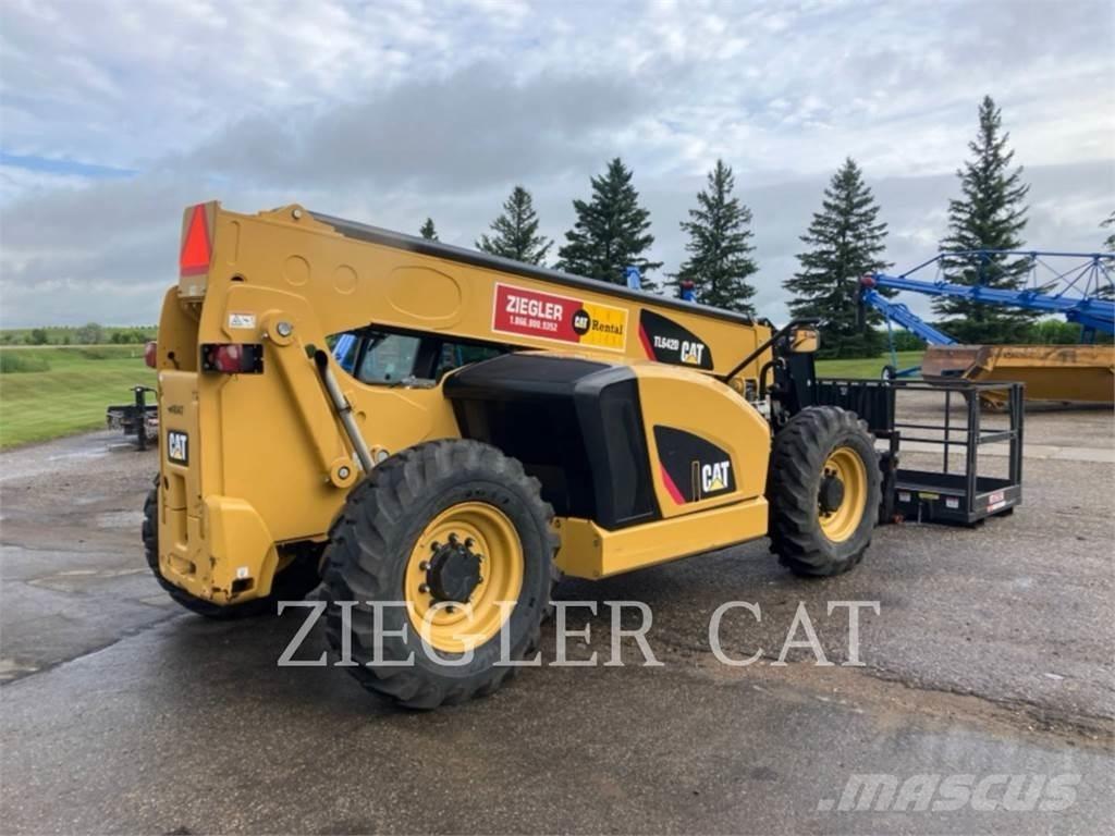 CAT TL642D Teleskopski viljuškari
