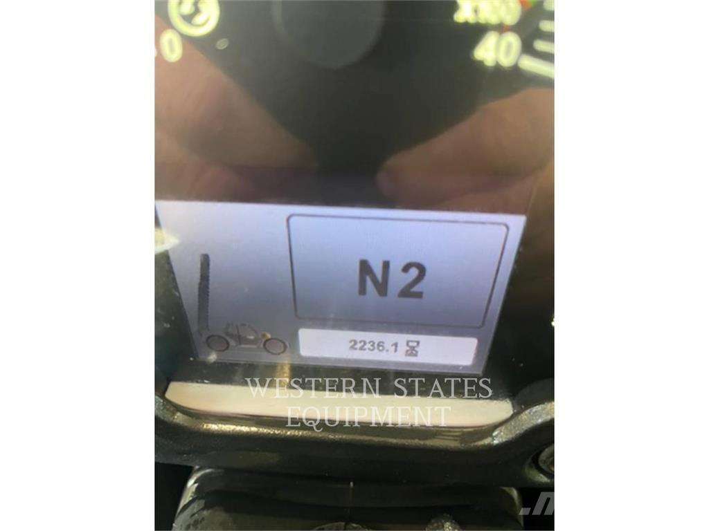 CAT TL642D Teleskopski viljuškari