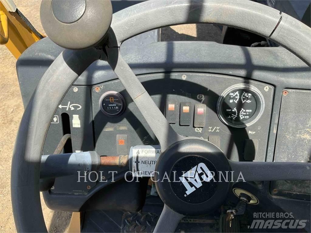 CAT TL943 Teleskopski viljuškari