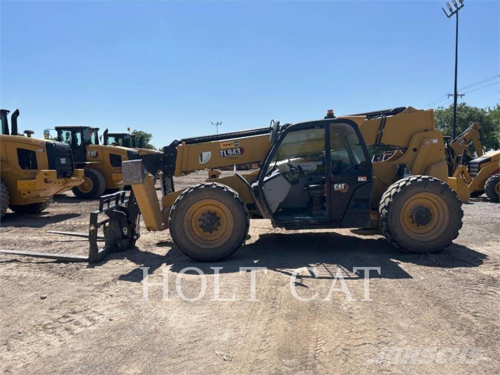 CAT TL943 Teleskopski viljuškari