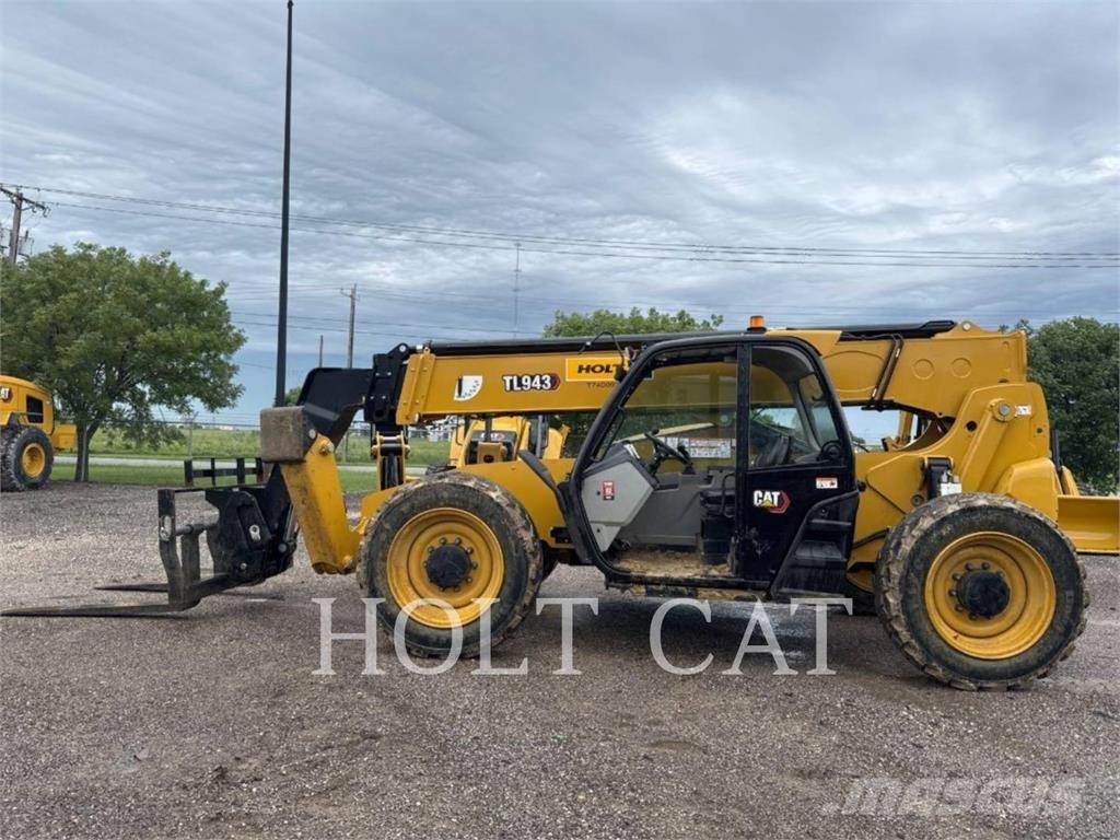 CAT TL943 Teleskopski viljuškari