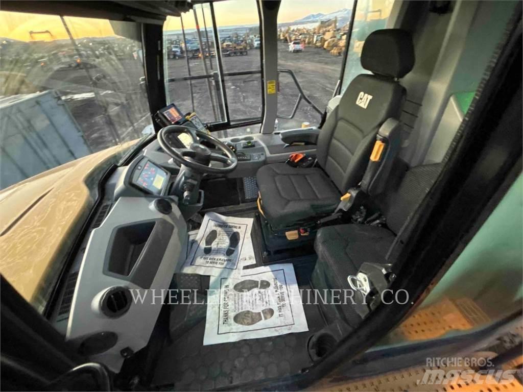 CAT WT 740 GC Kamioni cisterne