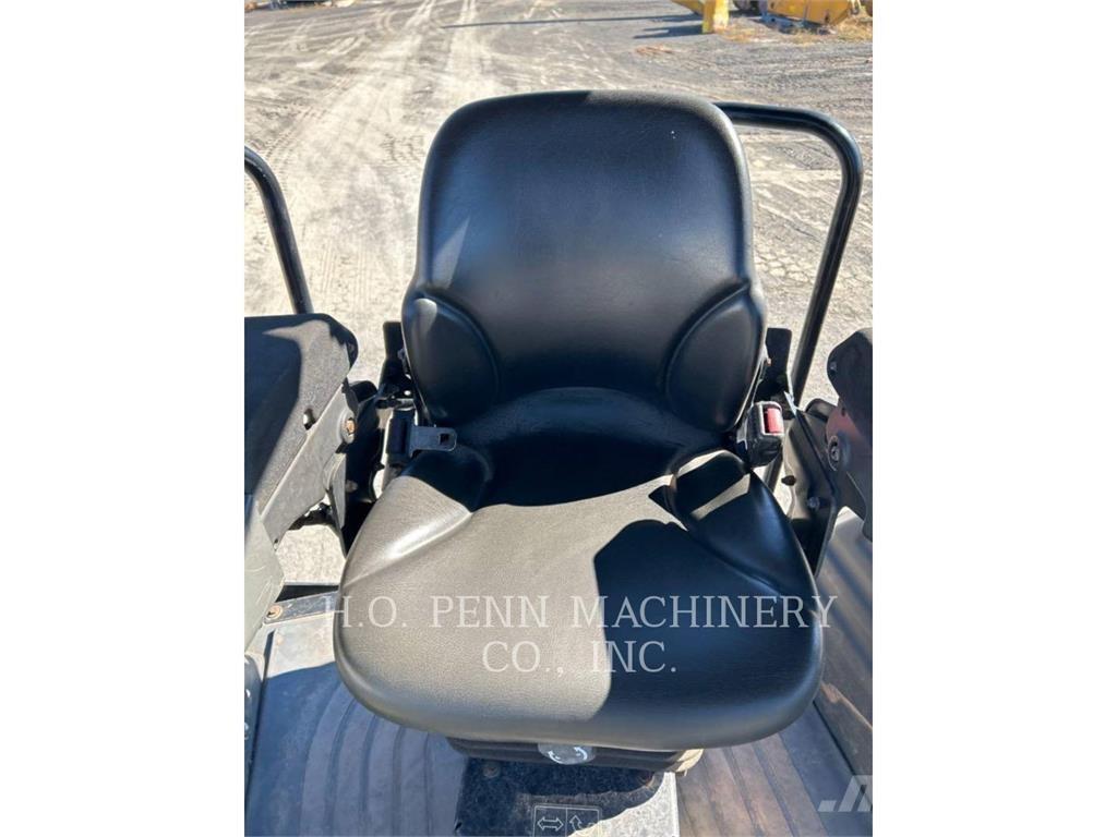  CB7 Nabijači zemlje