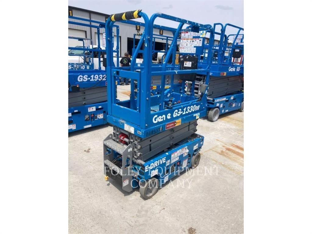 Genie GS1330 Makazaste platforme