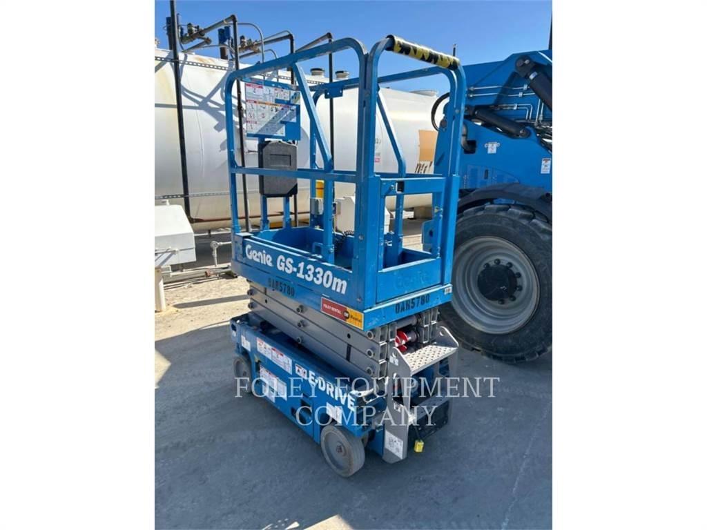 Genie GS1330 Makazaste platforme
