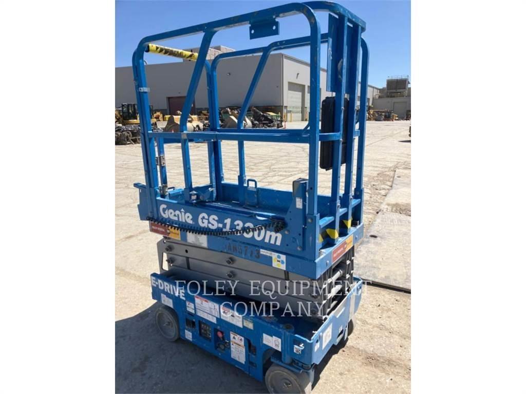 Genie GS1330 Makazaste platforme