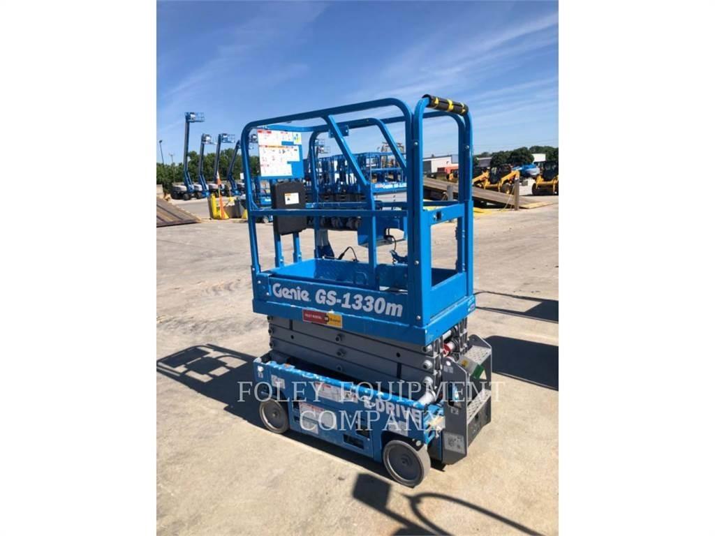 Genie GS1330 Makazaste platforme