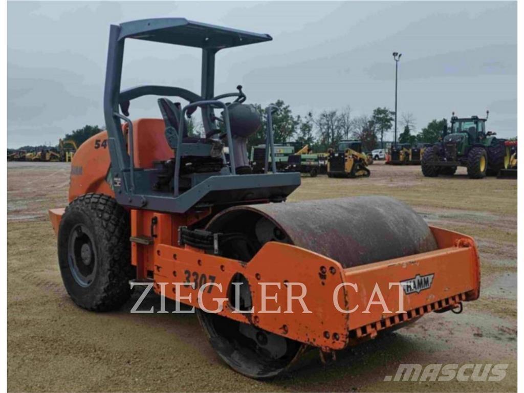 Hamm 3307 SMOOTH Nabijači zemlje
