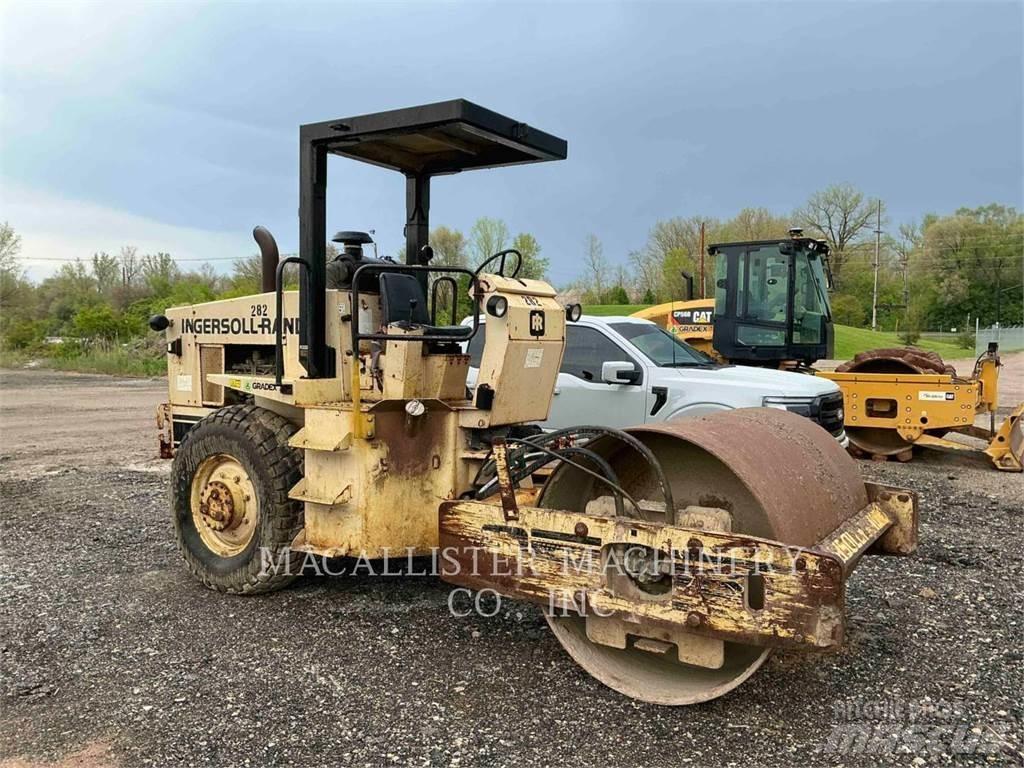 Ingersoll Rand SD70 Valjci sa jednim bubnjem