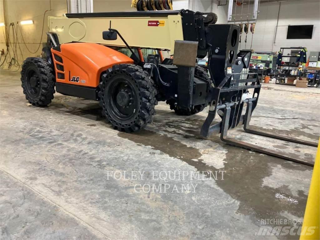 JLG 1255C Teleskopski viljuškari