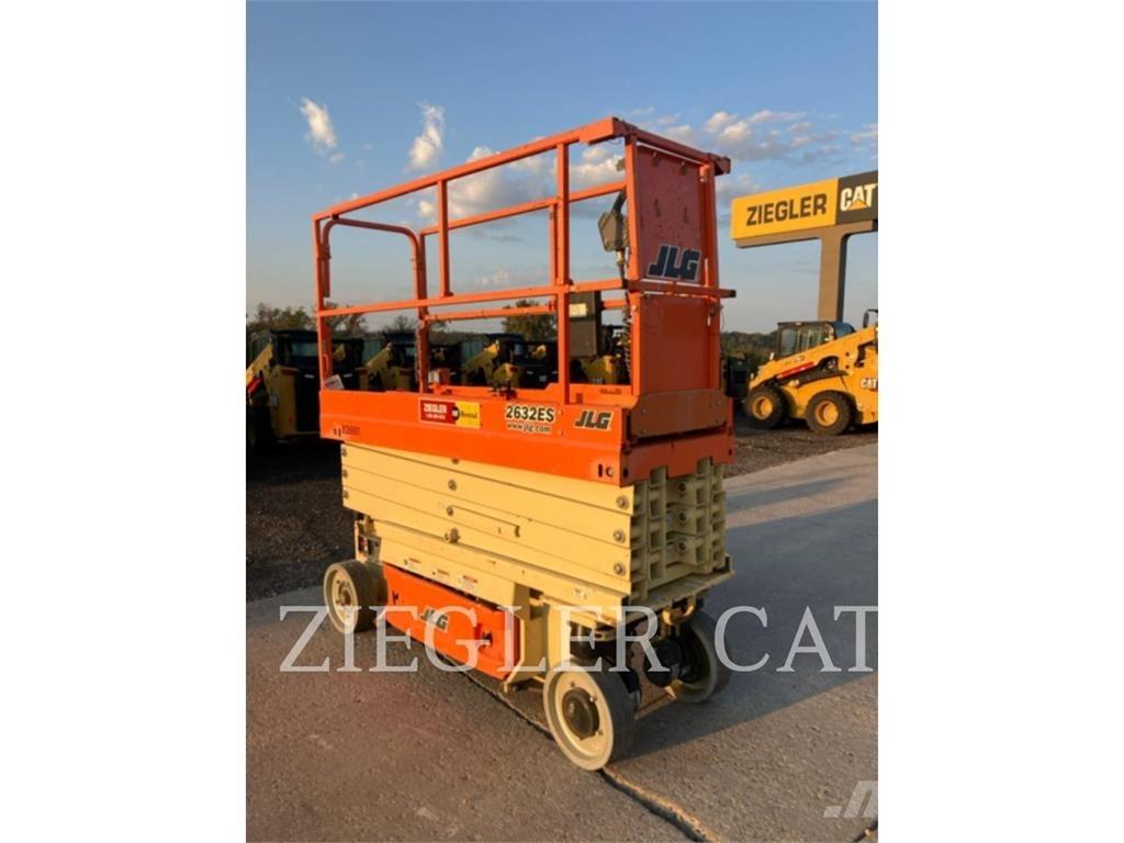 JLG 2632ES Makazaste platforme