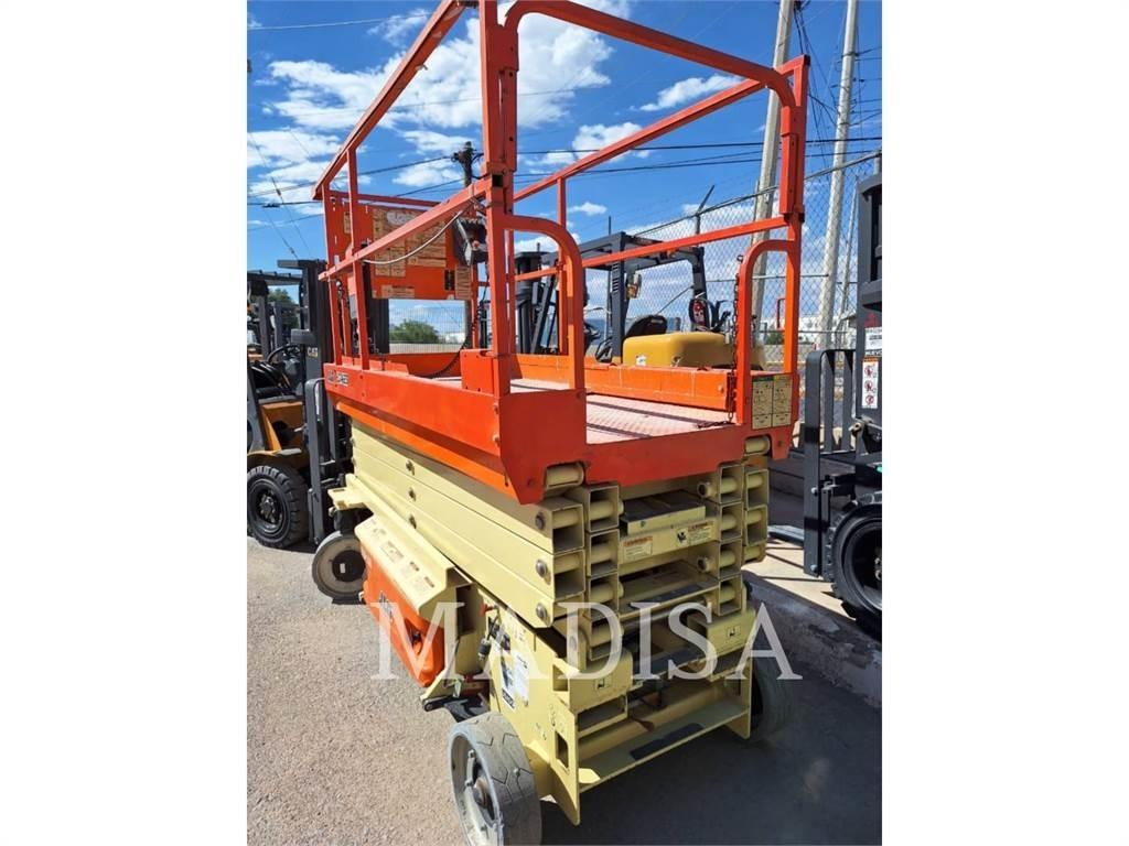 JLG 3246ES Makazaste platforme