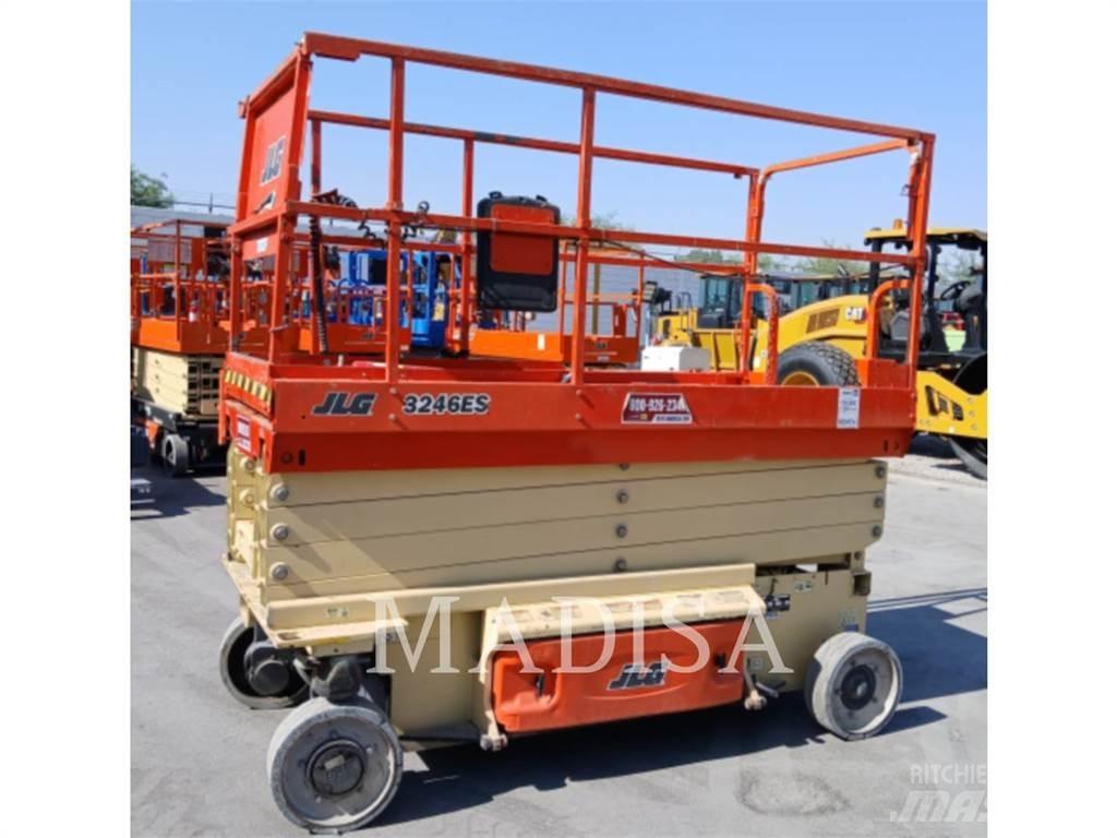 JLG 3246ES Makazaste platforme