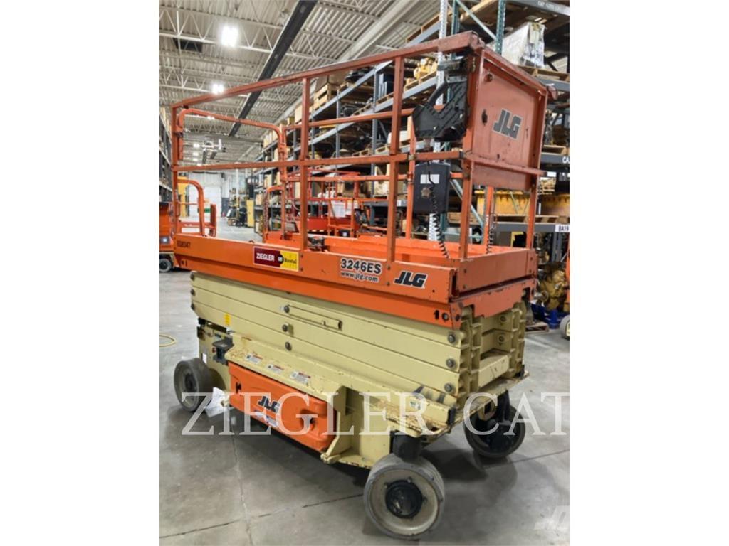 JLG 3246ES Makazaste platforme