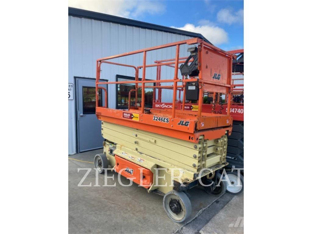 JLG 3246ES Makazaste platforme