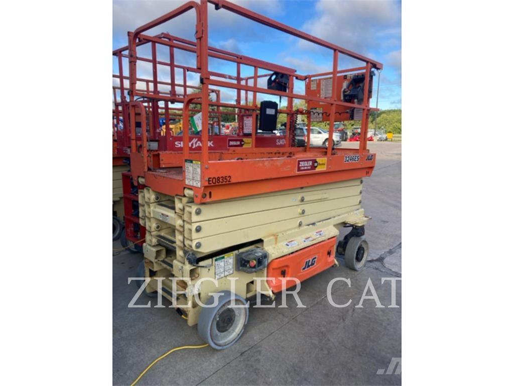 JLG 3246ES Makazaste platforme
