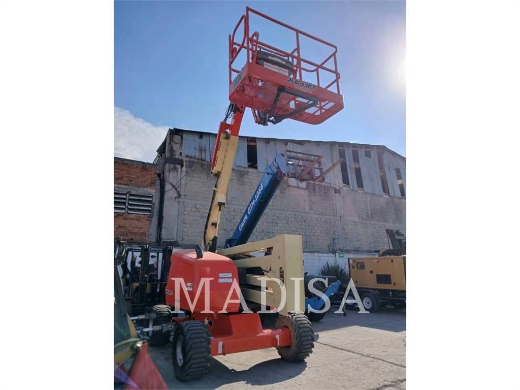 JLG 450AJ 4WD Zglobne podizne platforme