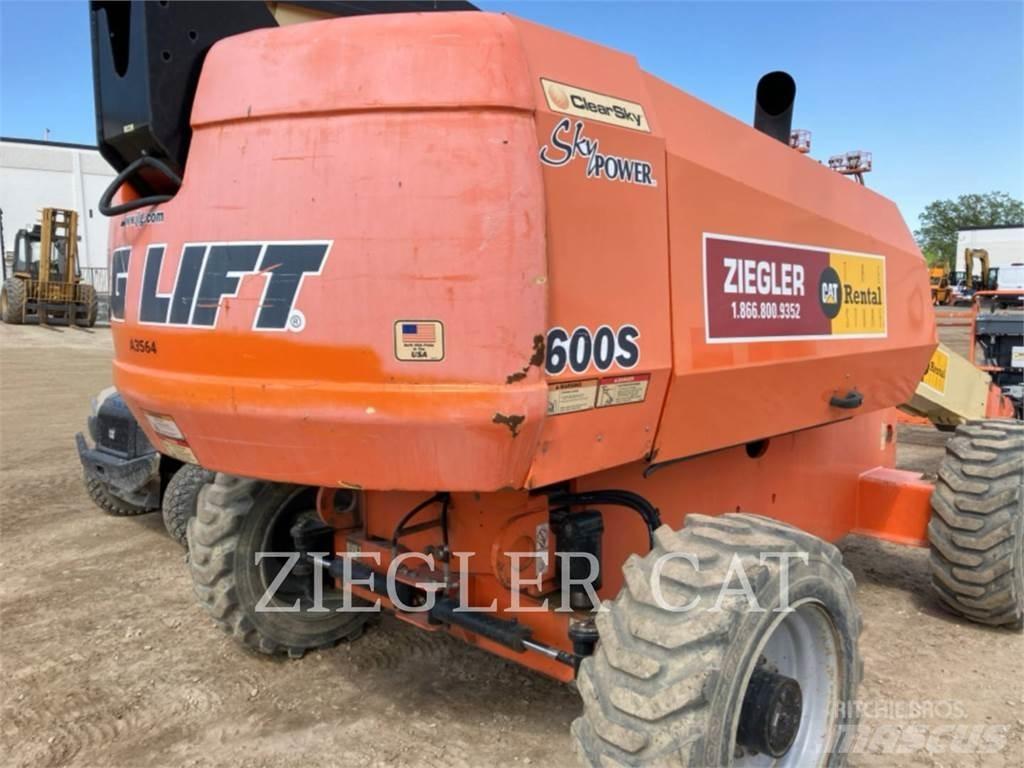 JLG 600S Zglobne podizne platforme