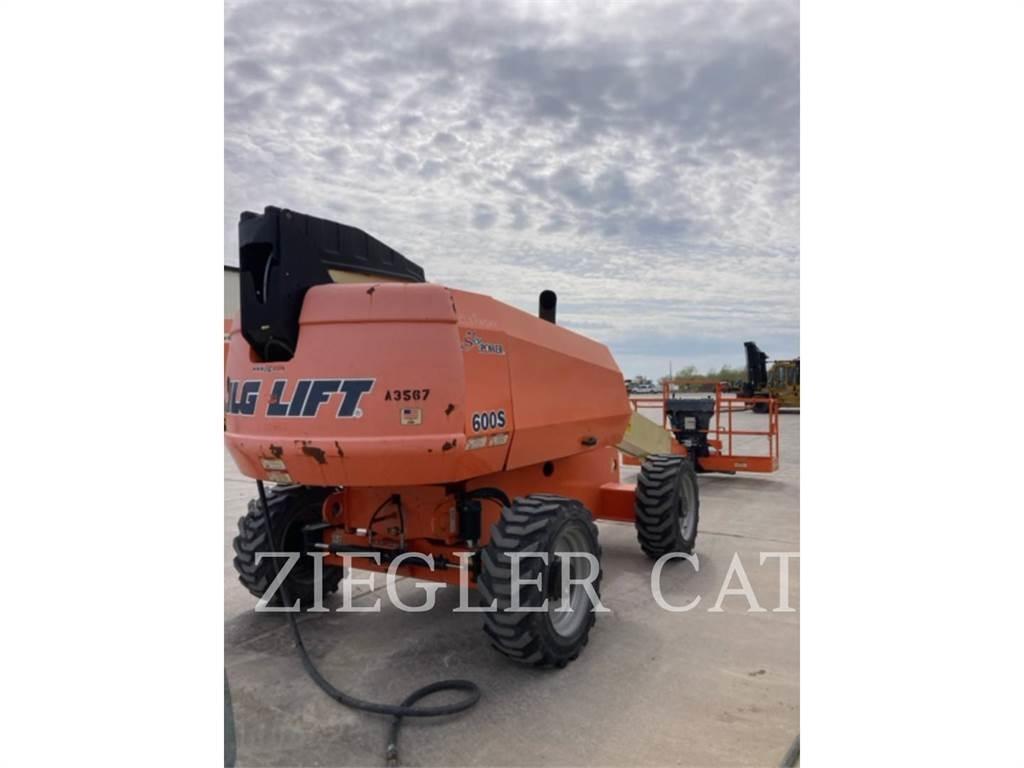 JLG 600S Zglobne podizne platforme