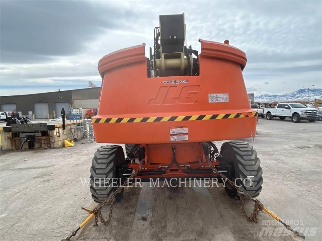JLG 660SJ Zglobne podizne platforme