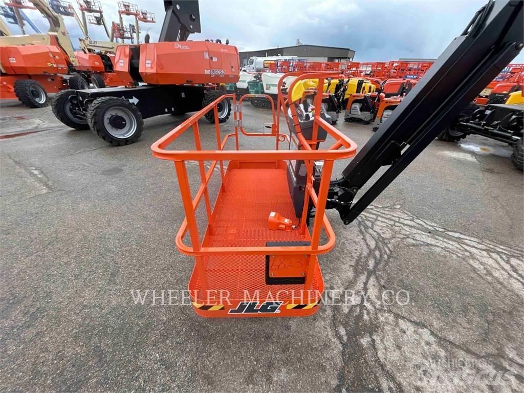 JLG 660SJ Zglobne podizne platforme