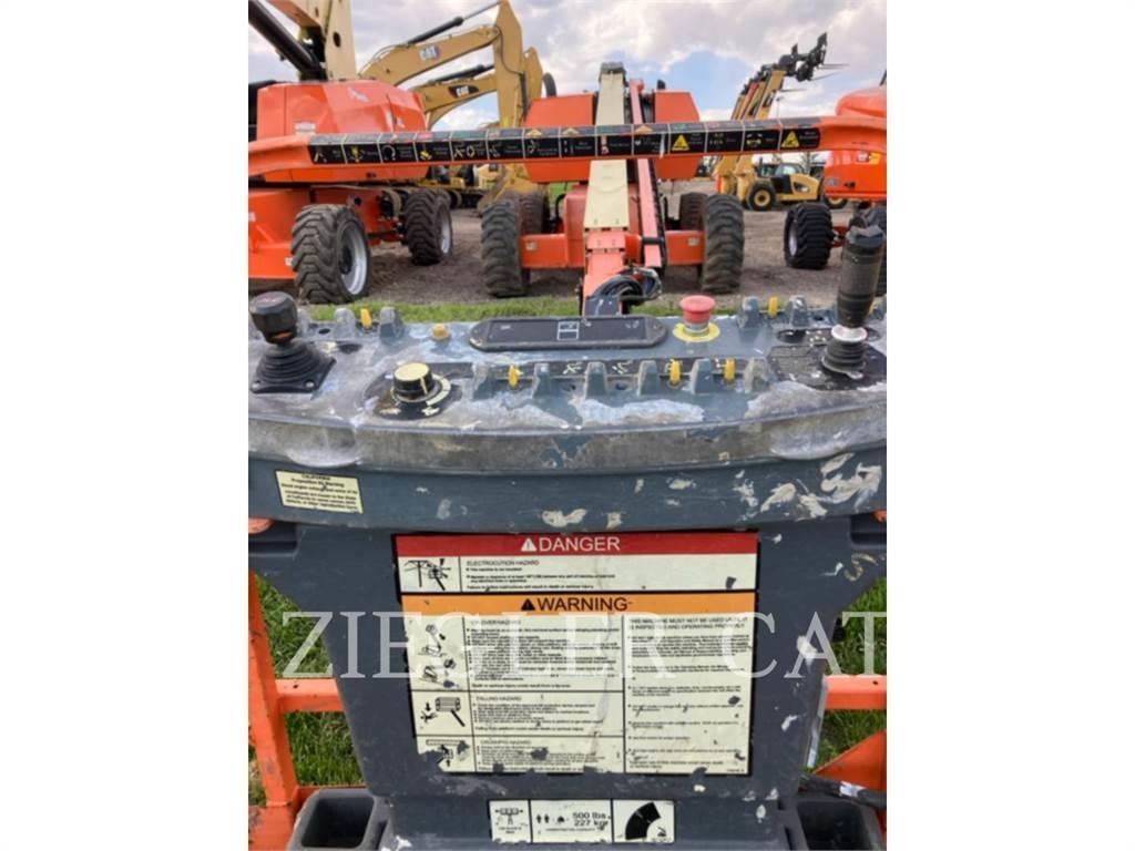 JLG 660SJ Zglobne podizne platforme