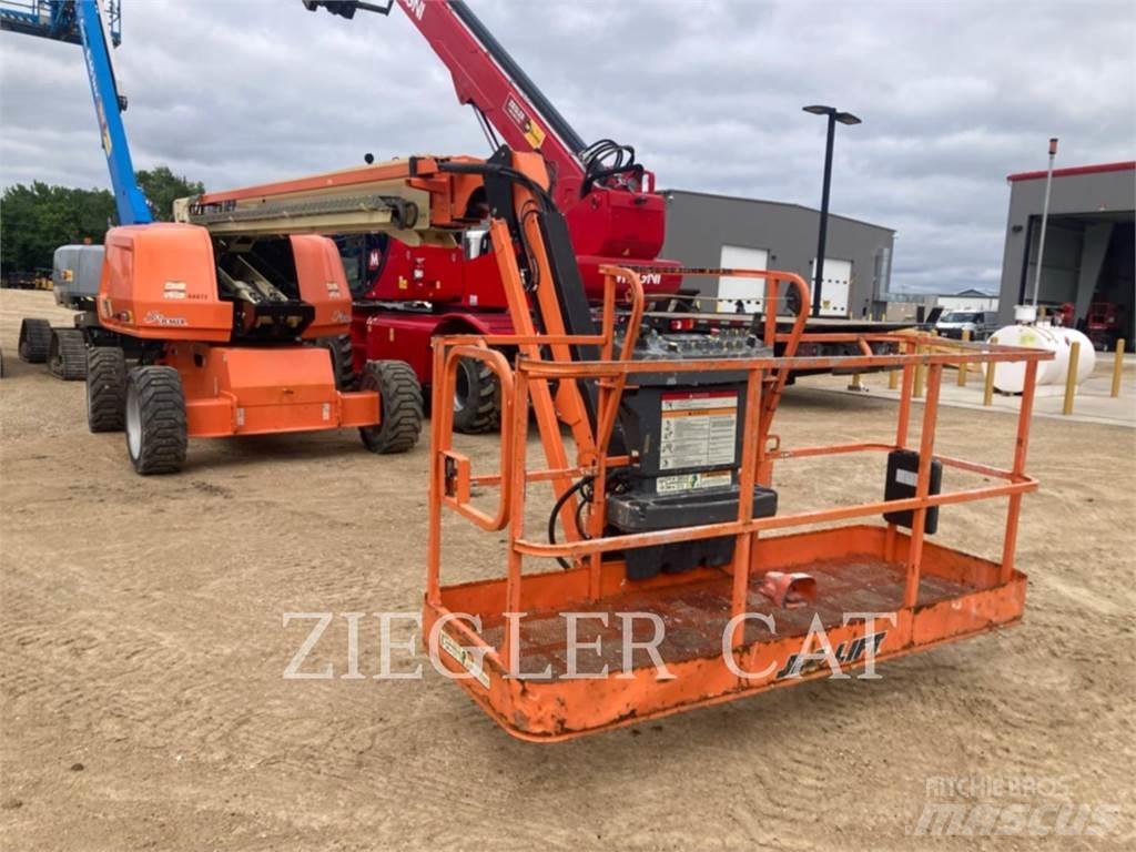 JLG 660SJ Zglobne podizne platforme