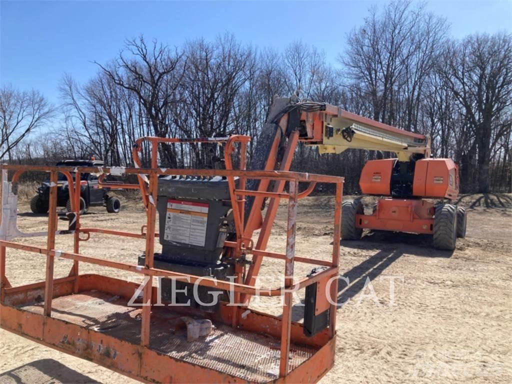JLG 860SJ Zglobne podizne platforme