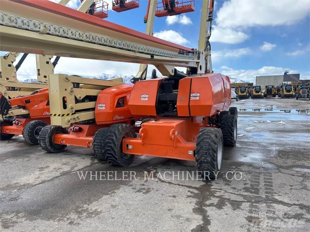 JLG 860SJ SP Zglobne podizne platforme
