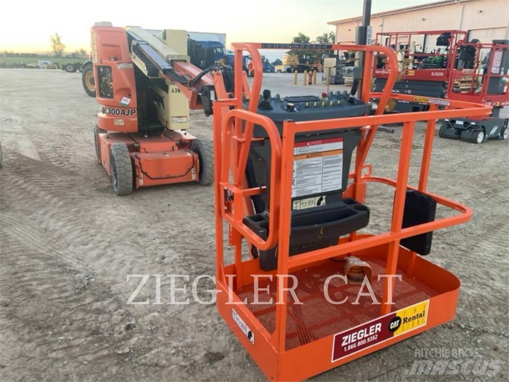 JLG E300AJP Zglobne podizne platforme