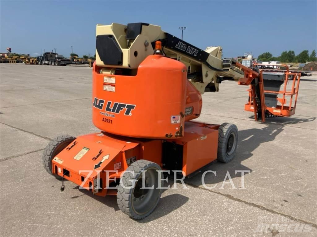 JLG E400AJPN Zglobne podizne platforme
