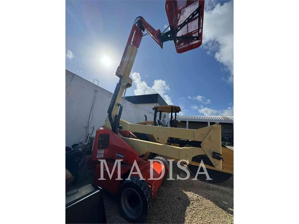 JLG E450AJ Zglobne podizne platforme