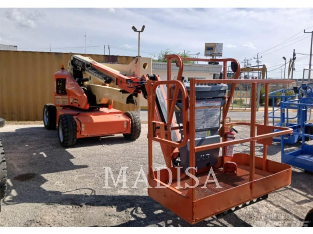 JLG E450AJ Zglobne podizne platforme