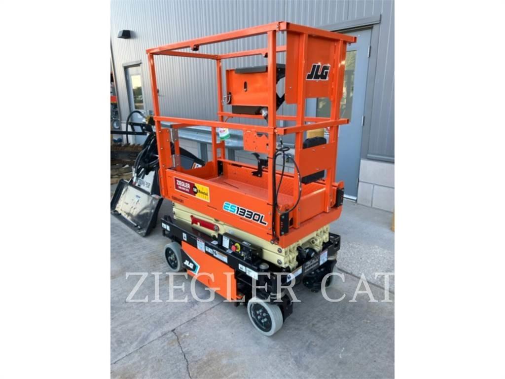 JLG ES1330L Makazaste platforme