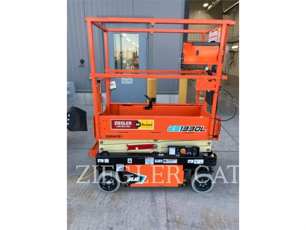 JLG ES1330L Makazaste platforme