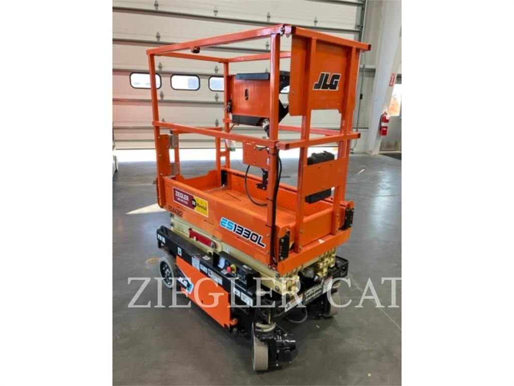 JLG ES1330L Makazaste platforme